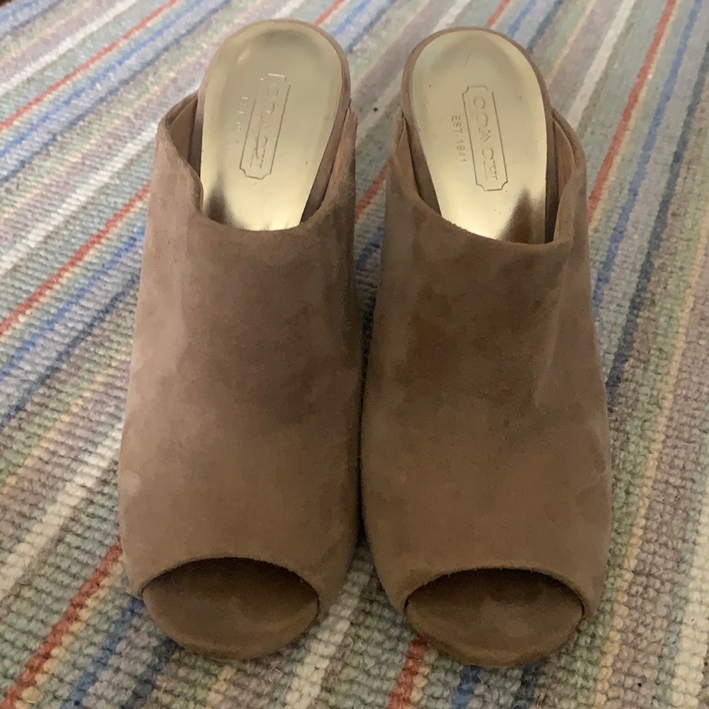 SZ 6B COACH SUEDE MULES